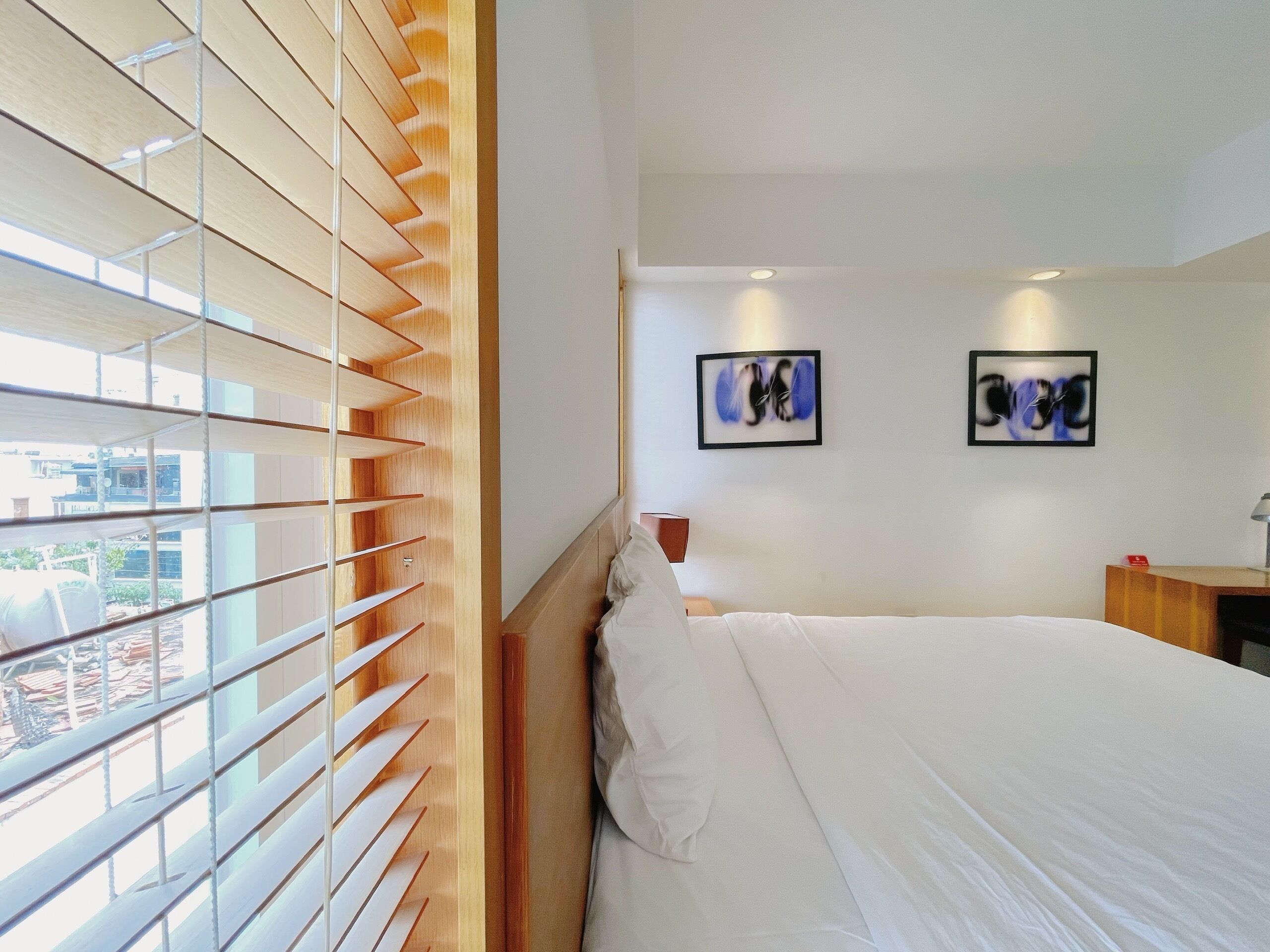 Superior Double Room, City View, Mountain View	 | Free minibar items, in-room safe, desk, blackout drapes