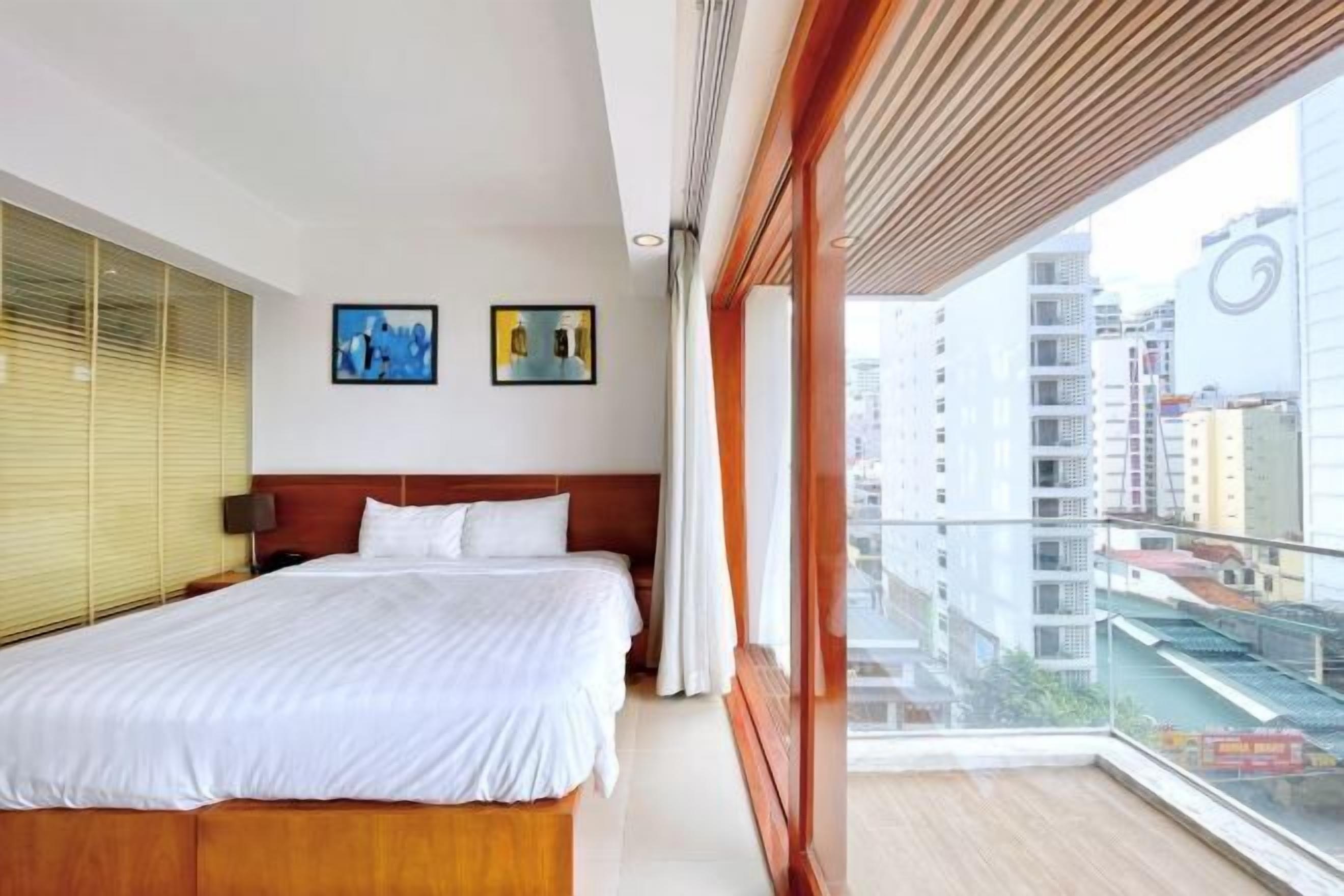 Free minibar items, in-room safe, desk, blackout curtains