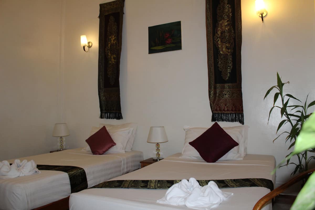 Standard Double Room | Minibar, iron/ironing board (on request), rollaway beds (surcharge)