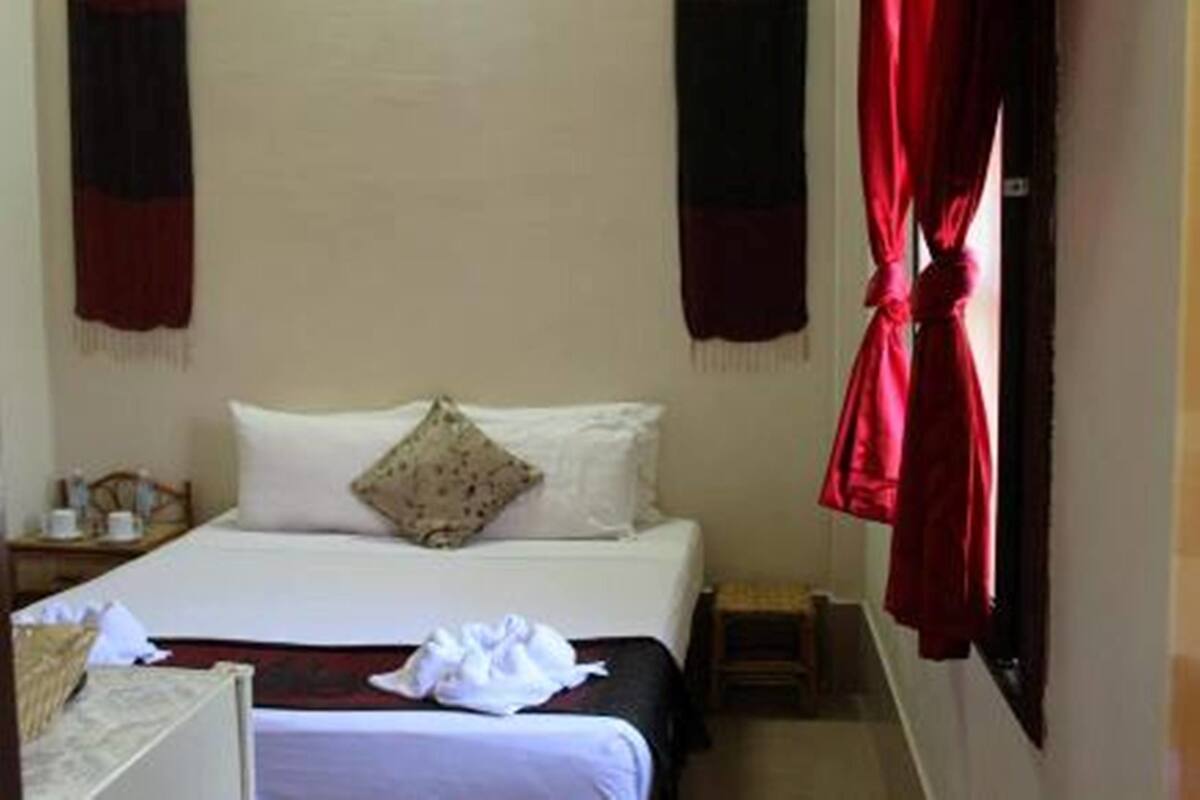 Basic Room (Budget Room) | Minibar, iron/ironing board (on request), rollaway beds (surcharge)