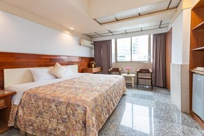 折疊床/加床、免費無線上網