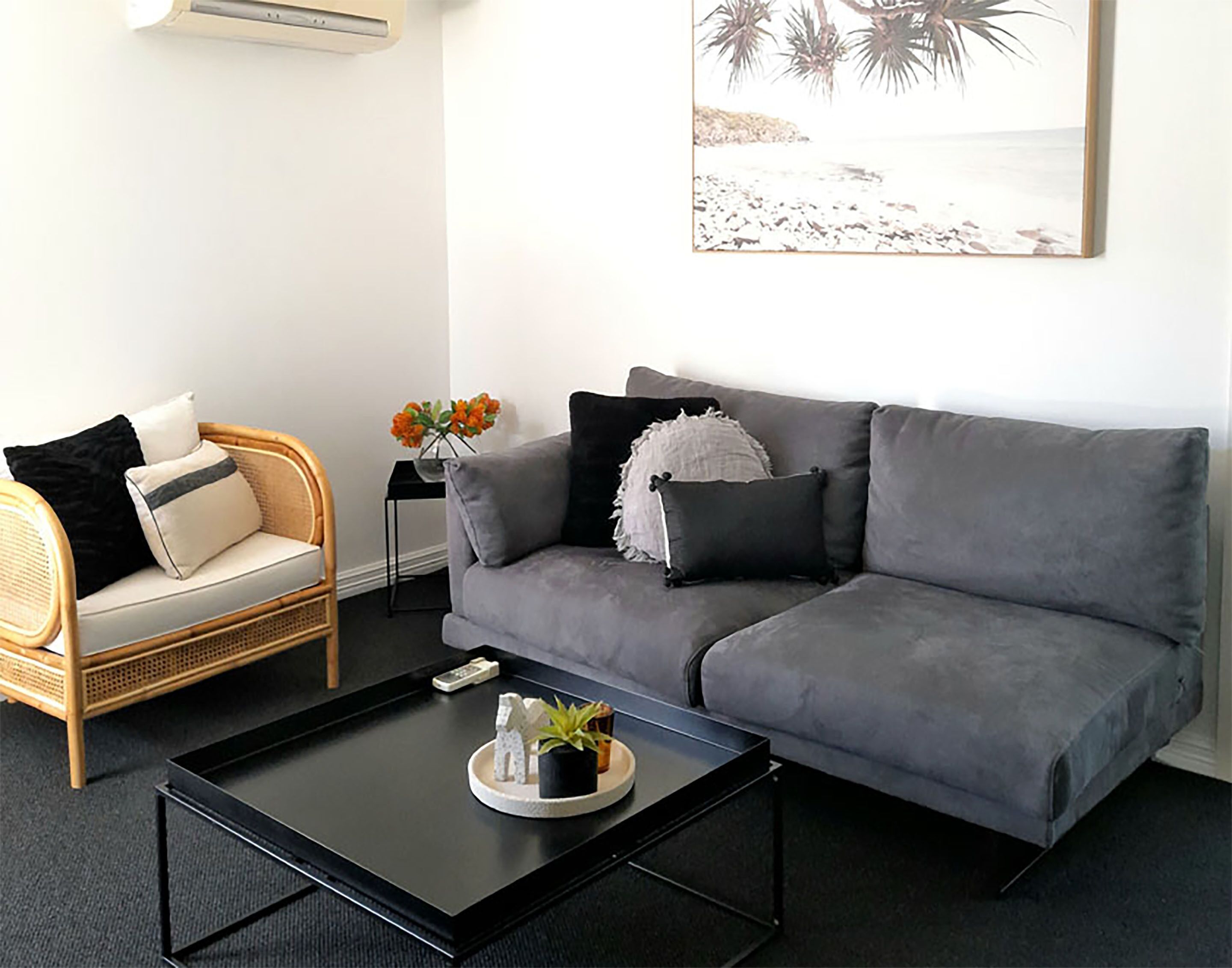 family suite | living area | flat-screen tv, dvd player