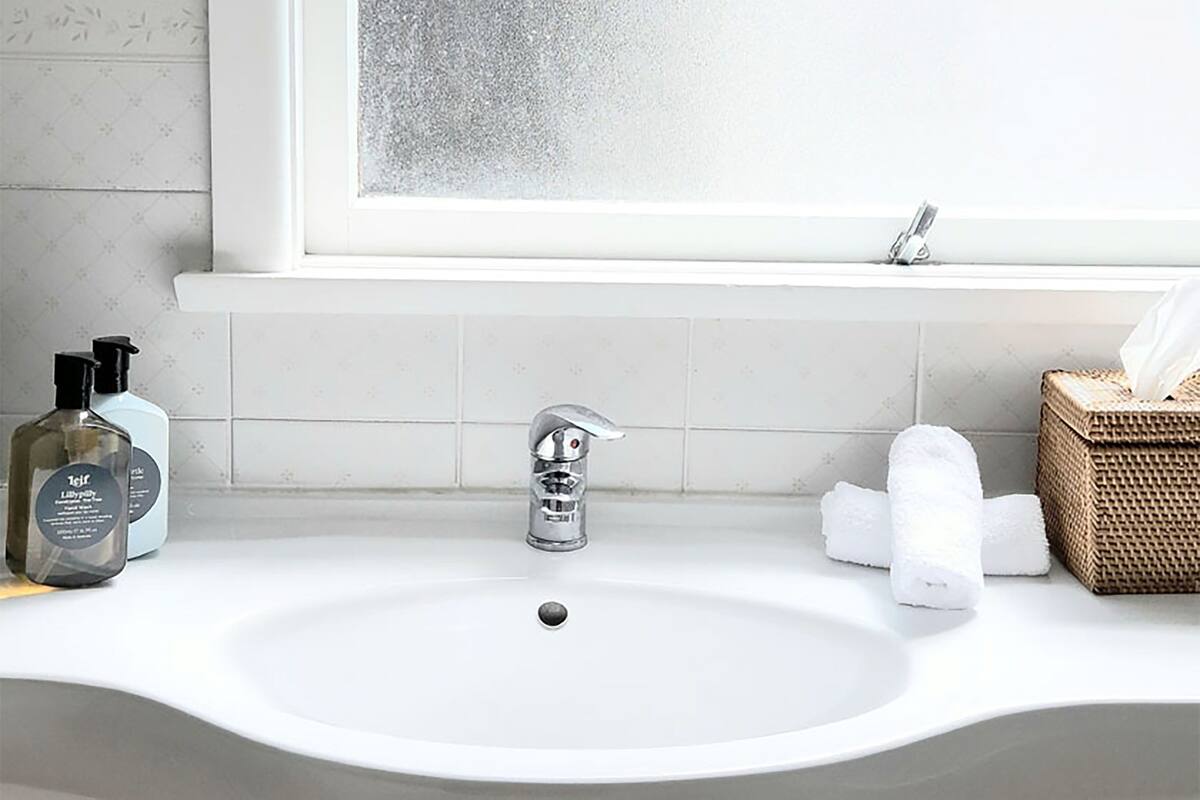 family suite | bathroom | shower, rainfall showerhead, eco-friendly toiletries, hair dryer