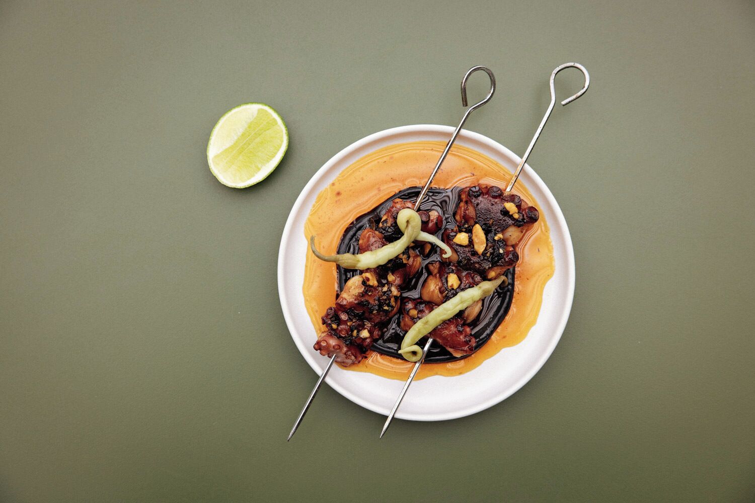 breakfast, lunch and dinner served