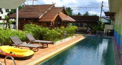 Phuket7-inn Hotel