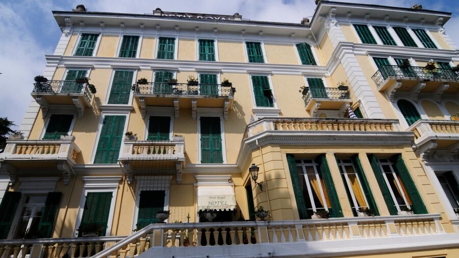 Hotel Petit Royal