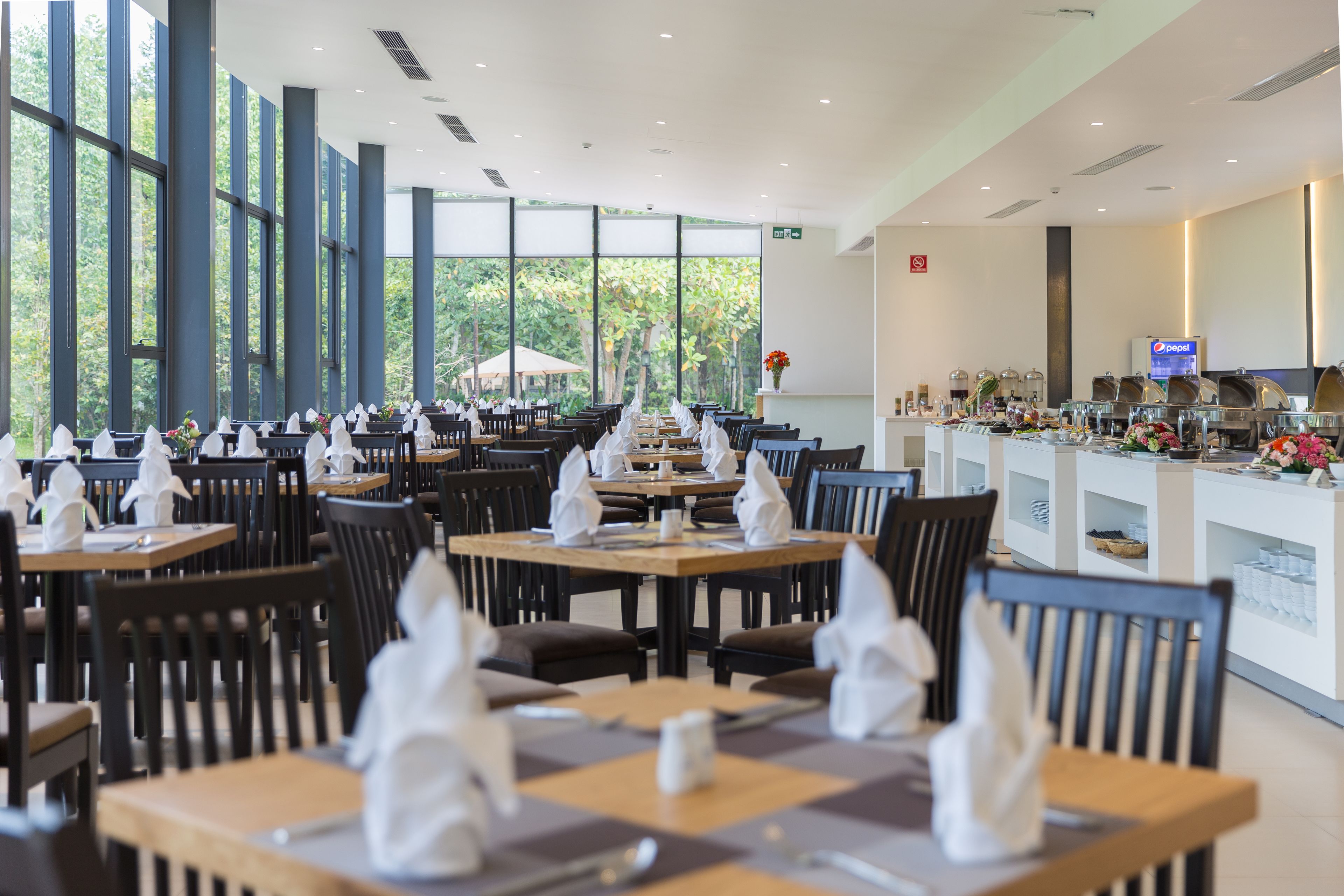 매일 풀 브렉퍼스트 아침 식사(1인당 VND 370000)