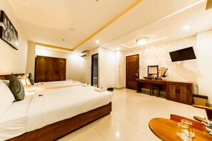 Premium bedding, minibar, in-room safe, desk - Khách sạn Kiên Cường 2 Hotel (Da Nang)