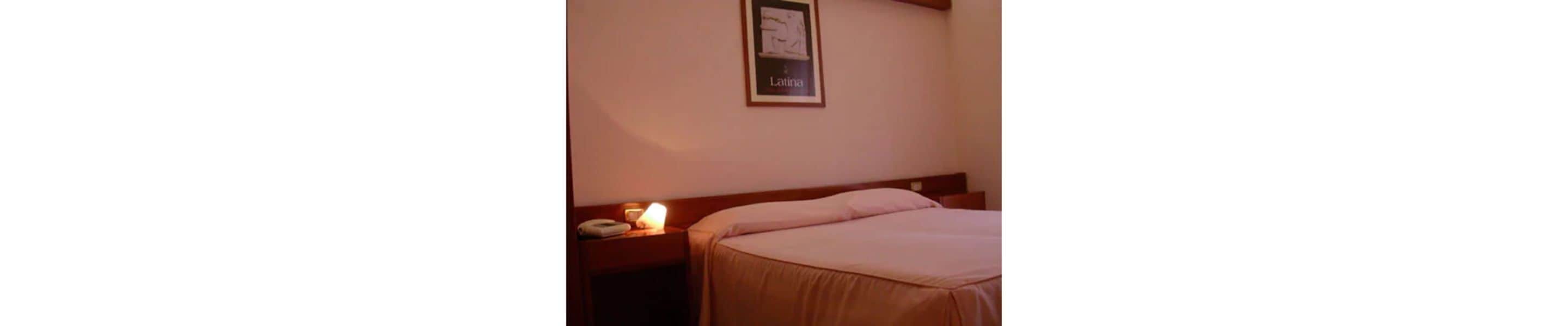 Minibar, coffres-forts dans les chambres, bureau, chambres insonorisées