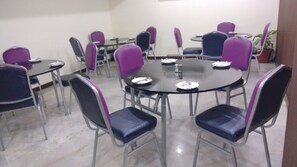 Dining - Hotel Aura, IGI Airport (New Delhi)