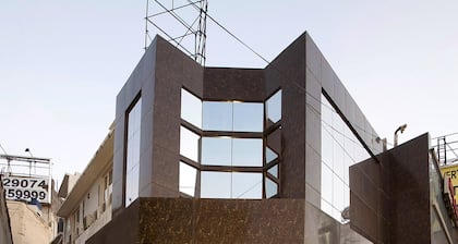 Hotel Aura, IGI Airport