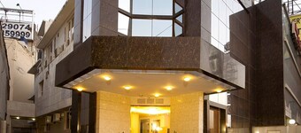 Hotel Aura, IGI Airport