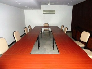 Meeting facility - Hotel Aura, IGI Airport (New Delhi)