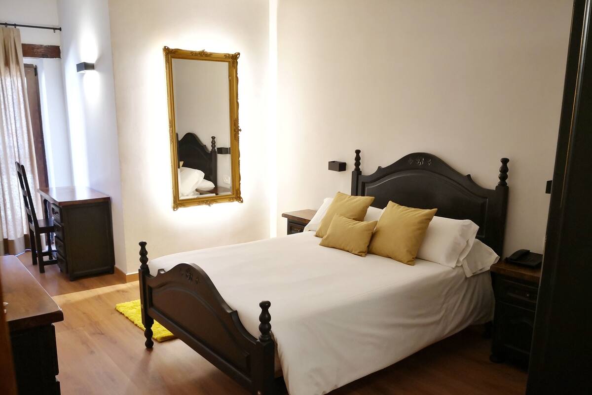 Minibar, lits bébé (gratuits), lits pliants/supplémentaires