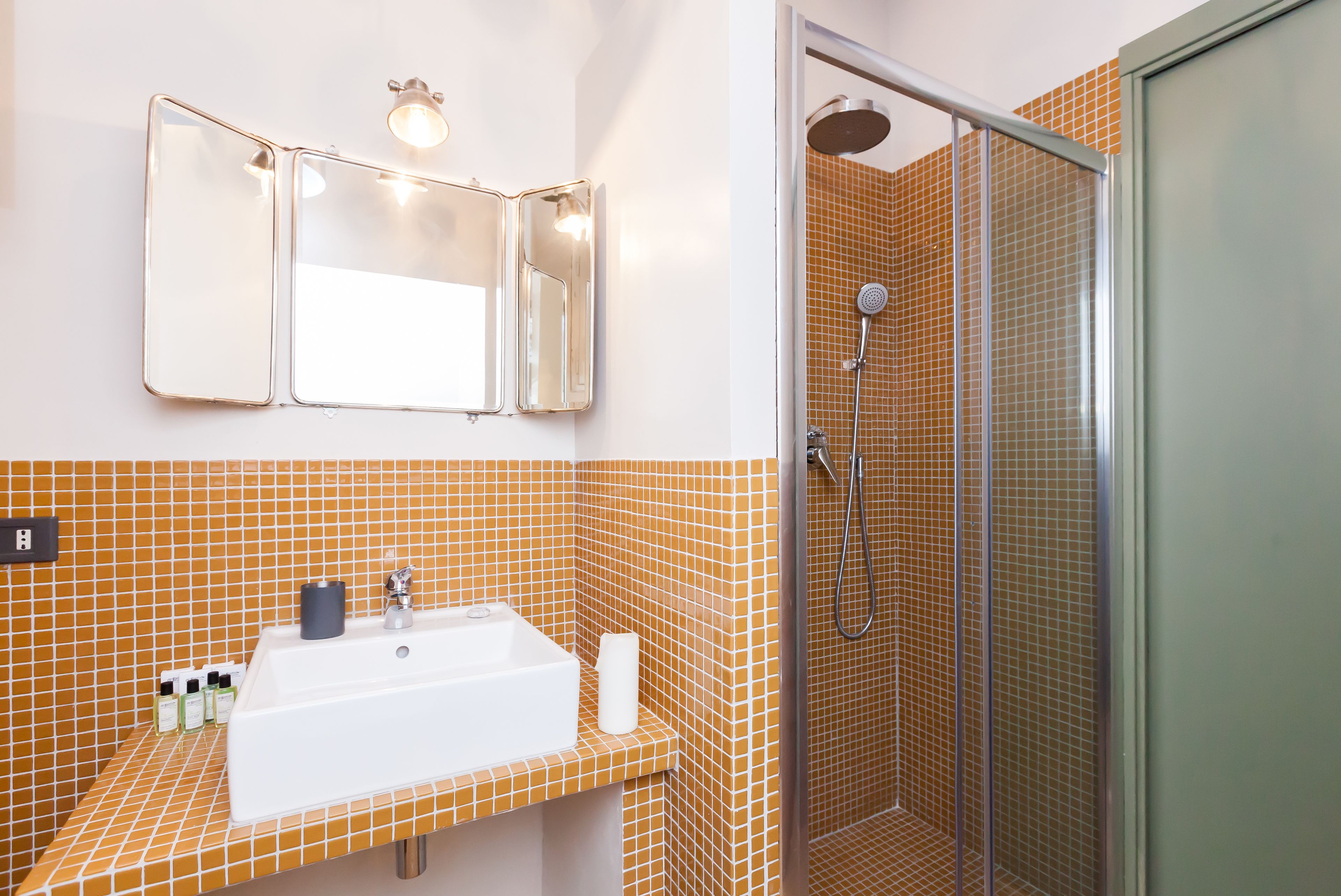 superior apartment | bathroom | shower, eco-friendly toiletries, hair dryer, slippers