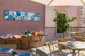 Outdoor dining - Salotto Monti (Rome)