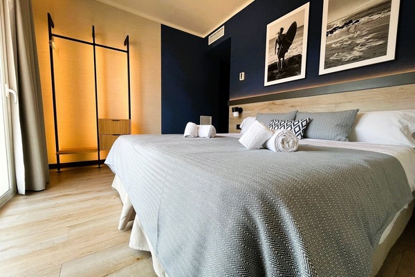 Deluxe Suite, 2 Bedrooms, Terrace | Individually decorated, individually furnished, blackout drapes