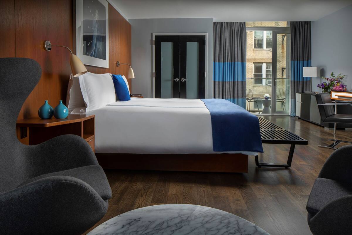 Premium bedding, pillowtop beds, minibar, in-room safe