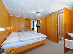Hypo-allergenic bedding, minibar, in-room safe, desk - Hotel Alphubel Zermatt (Zermatt)