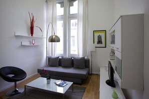 Studio (Duplex XL) | Living room | Flat-screen TV