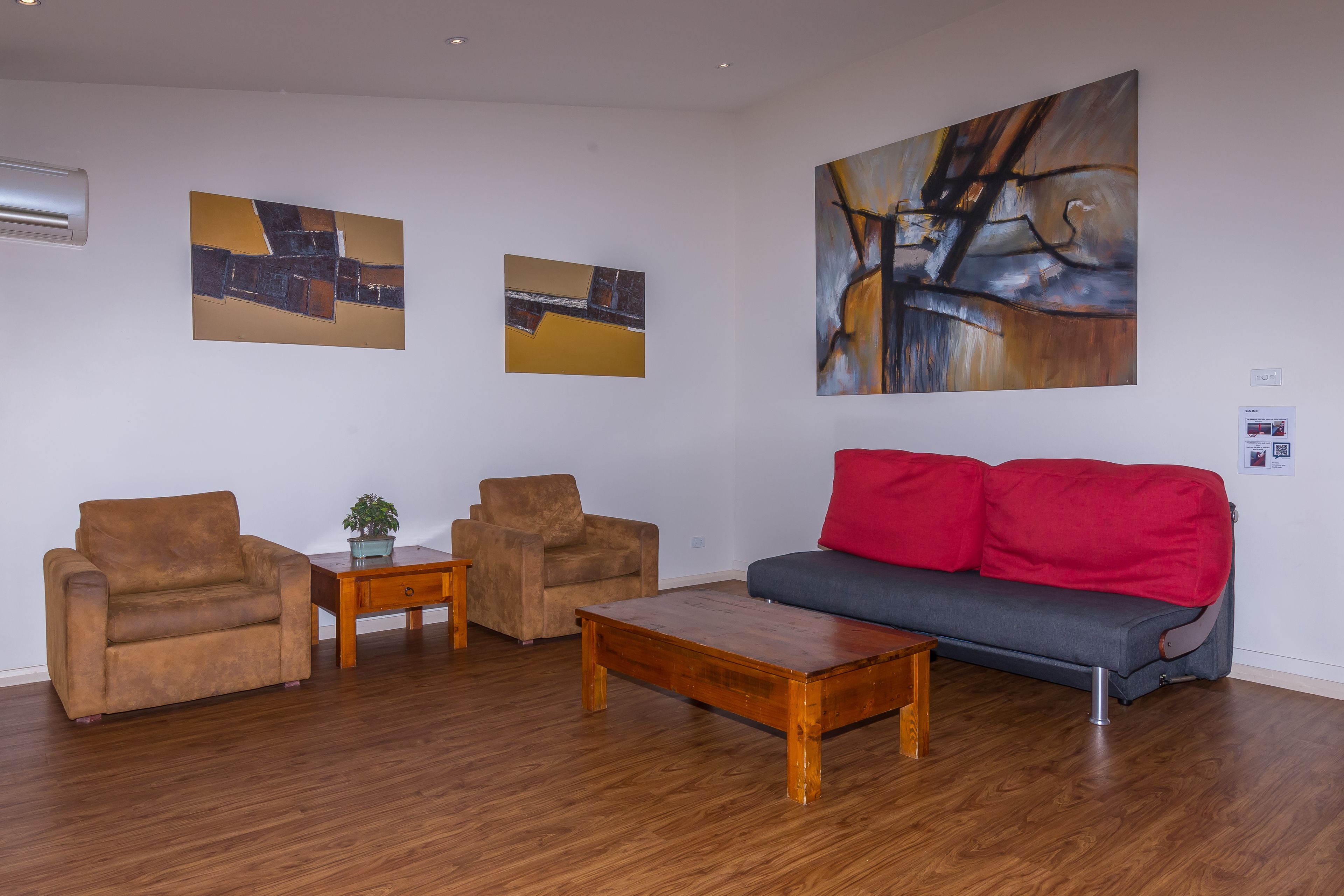 2 bedroom terrace apartment cabin | 1 bedroom, iron/ironing board, free cots/infant beds, free wifi