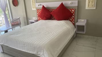 Dusche, Haartrockner, Bidet, Handtücher