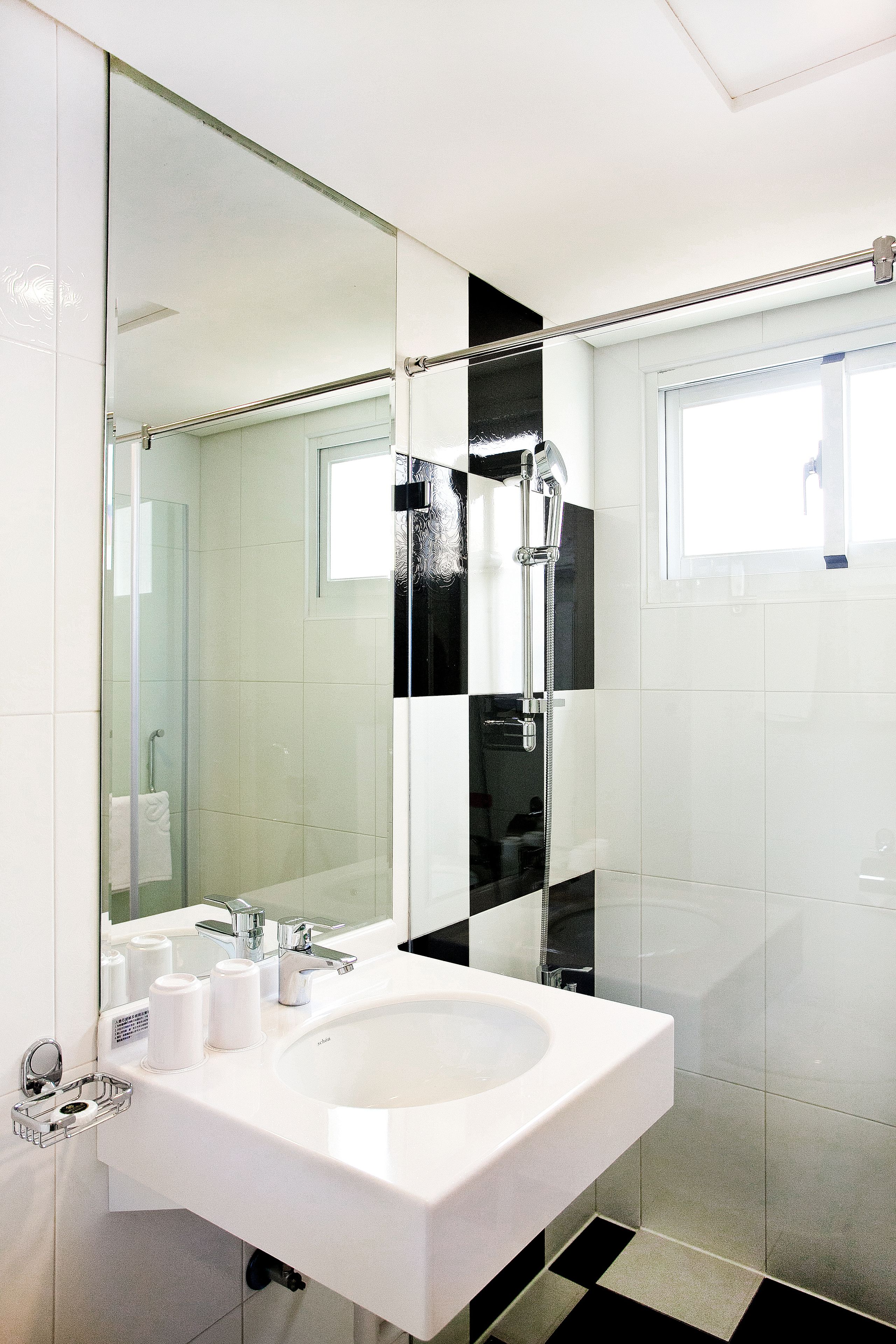 shower, free toiletries, hair dryer, slippers