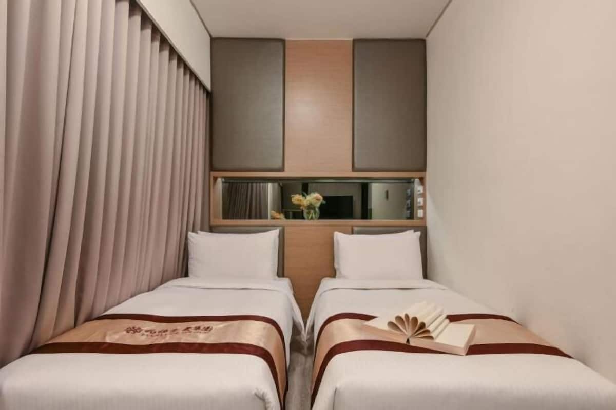 Down duvets, blackout curtains, free WiFi, bed sheets