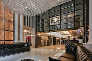 Pintu masuk interior