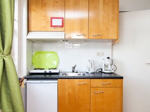 Private kitchenette - Appartementen Zandvoort (Zandvoort)
