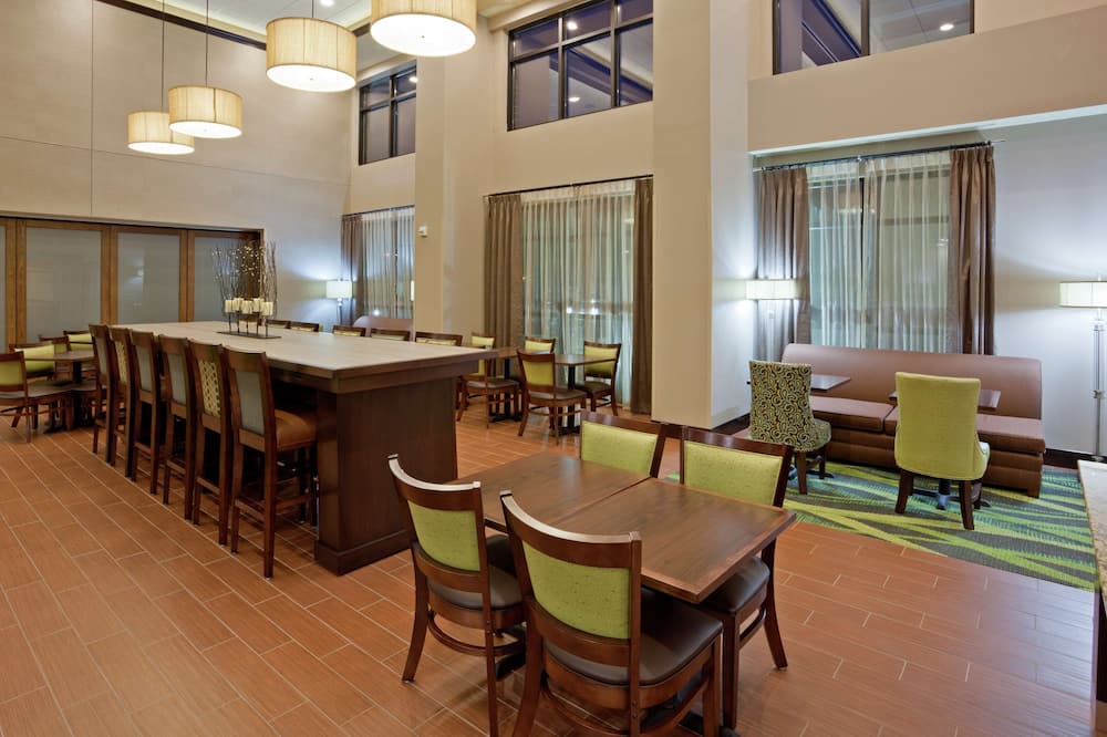 Hampton Inn & Suites Minneapolis West/ Minnetonka