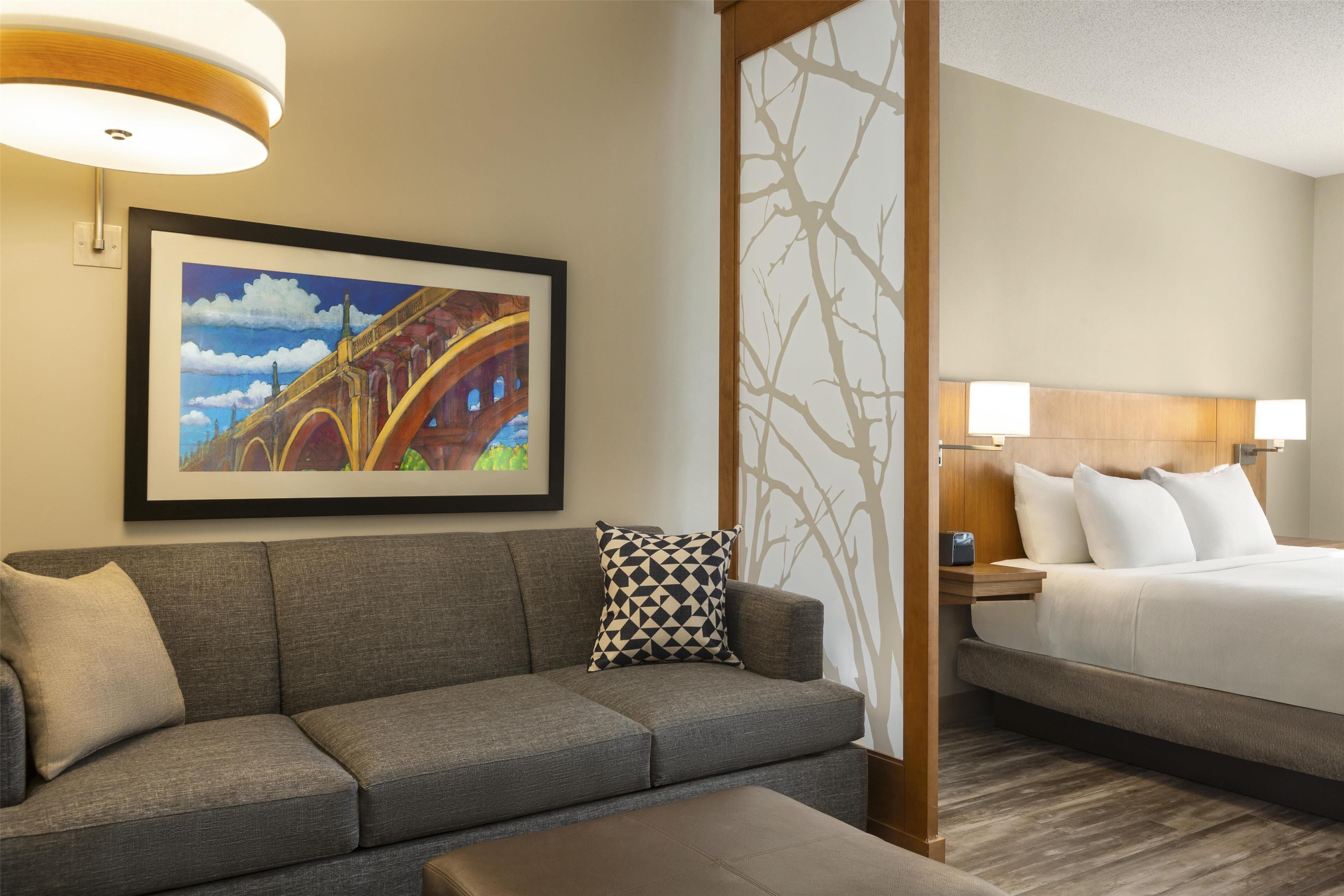 desk, soundproofing, iron/ironing board, free wifi