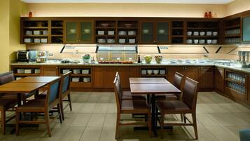 Termasuk sarapan bufet setiap hari