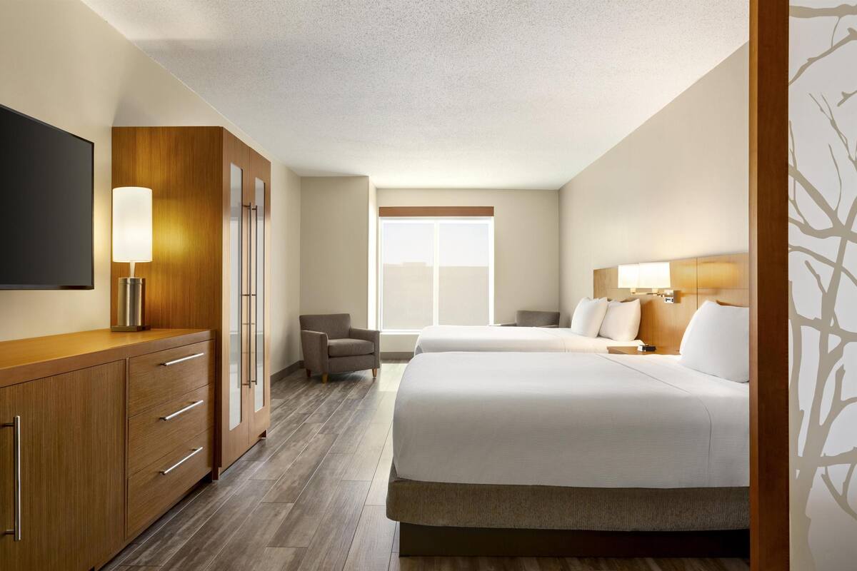 suite, multiple beds | desk, soundproofing, iron/ironing board, free wifi