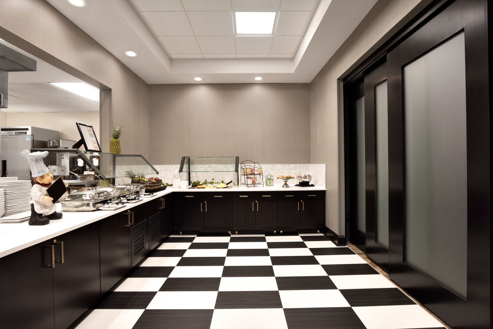 daily continental breakfast (usd 15.00 per person)