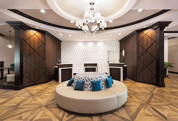 Reception area at DoubleTree by Hilton Charleston Mount Pleasant