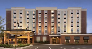 Exterior - DoubleTree by Hilton Charleston Mount Pleasant (Mount Pleasant)