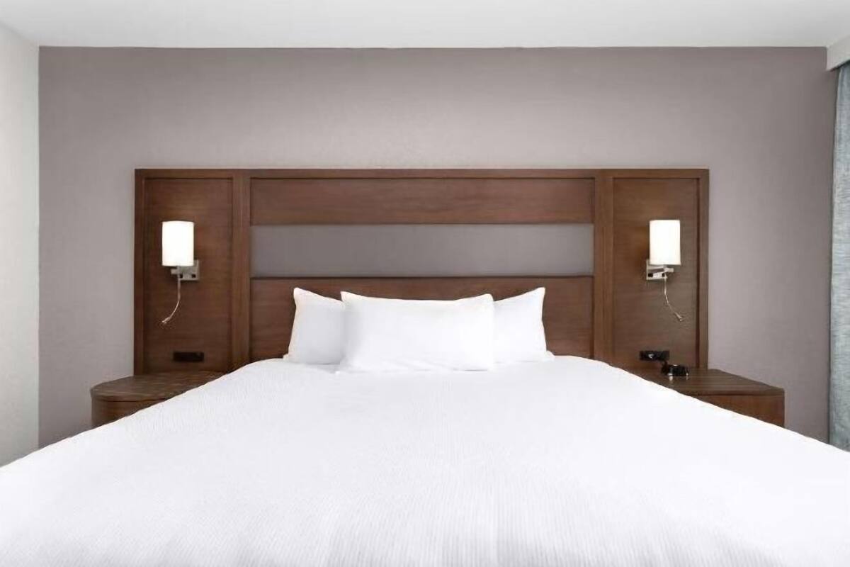1 bedroom, pillow-top beds, in-room safe, desk