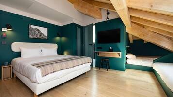 Chambre Familiale | Coffres-forts dans les chambres, chambres insonorisées, Wi-Fi gratuit