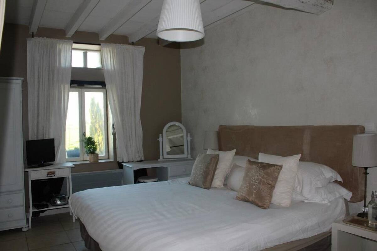 Double Room (Jasmine)