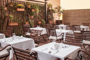 Aamiainen, lounas ja illallinen; Välimeren keittiö 