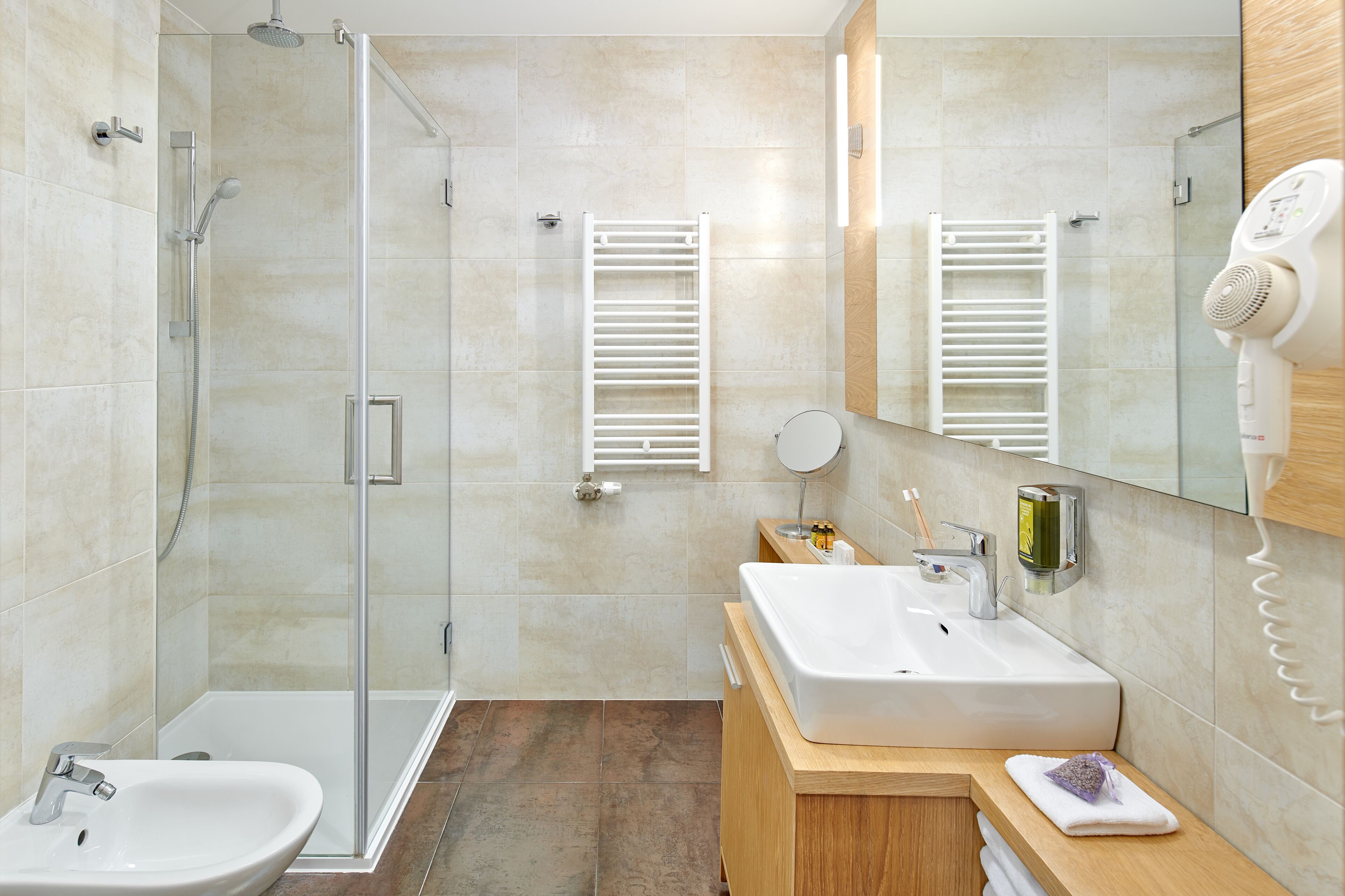 standard single room, balcony, city view | minibar, in-room safe, desk, blackout curtains