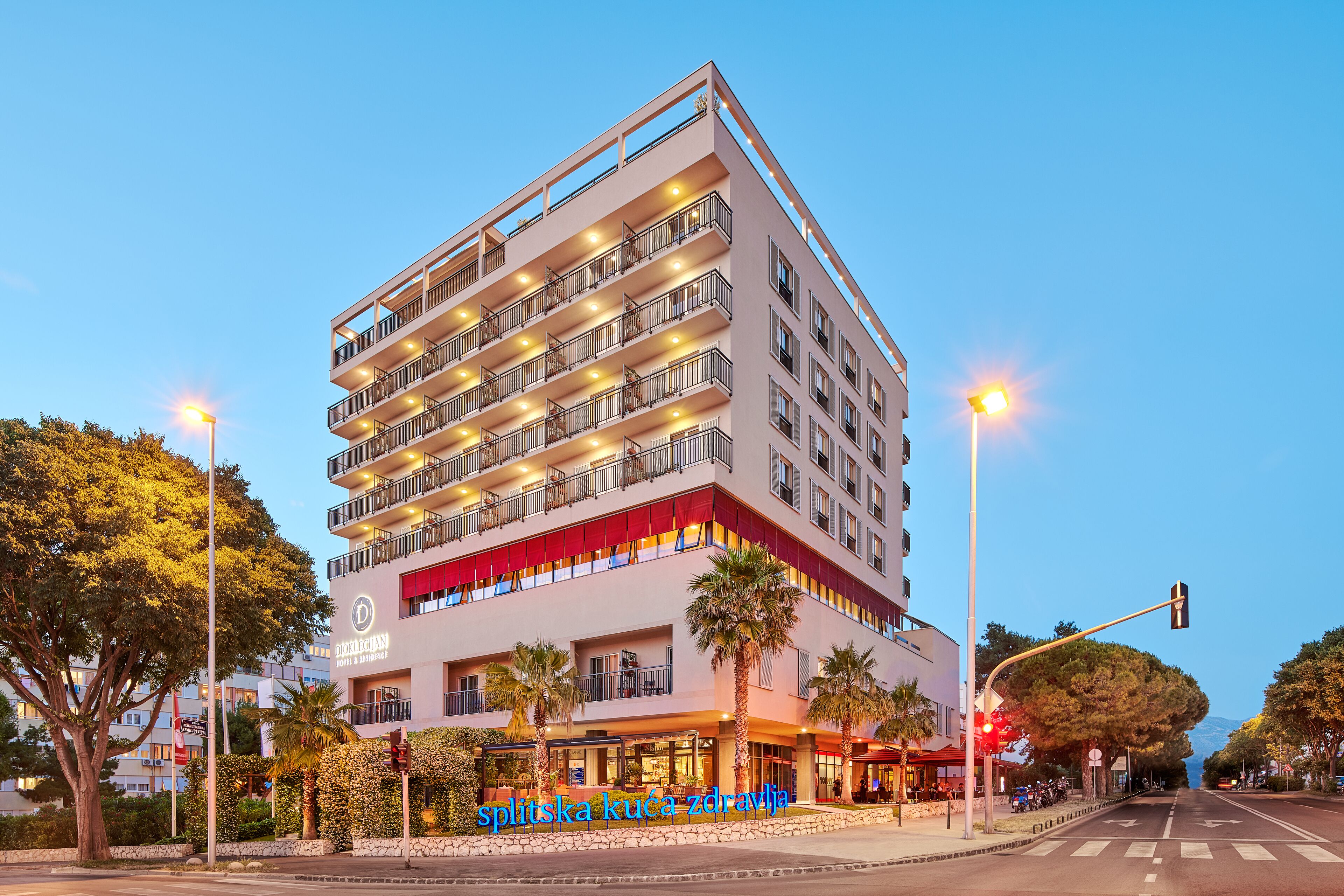 Fasade – kveld/natt