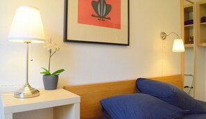 Décoration personnalisée, bureau, fer et planche à repasser