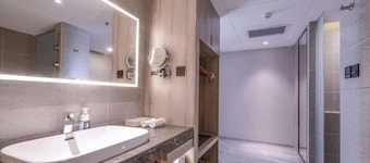 Atour S Hotel