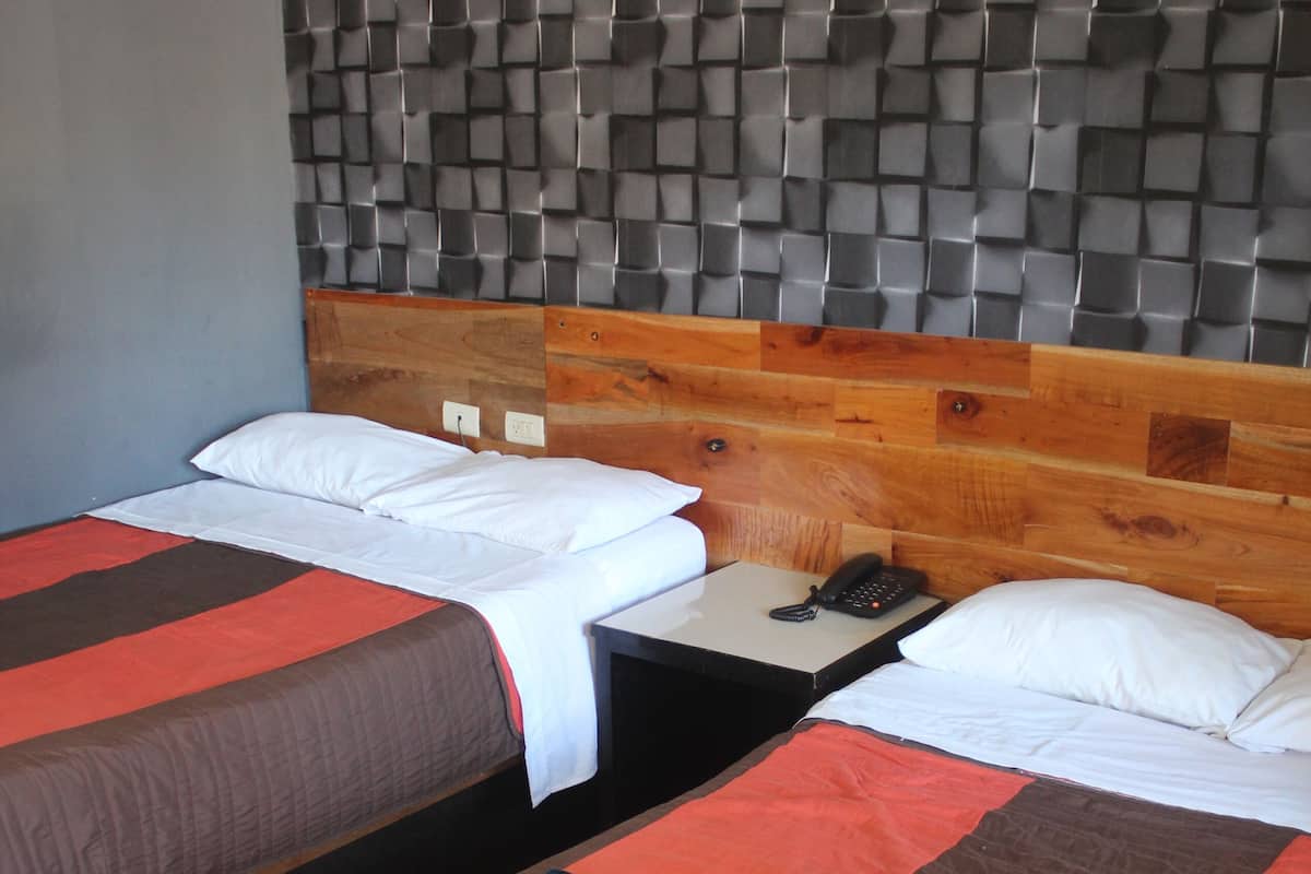 Comfort Room | Desk, laptop workspace, iron/ironing board, free WiFi