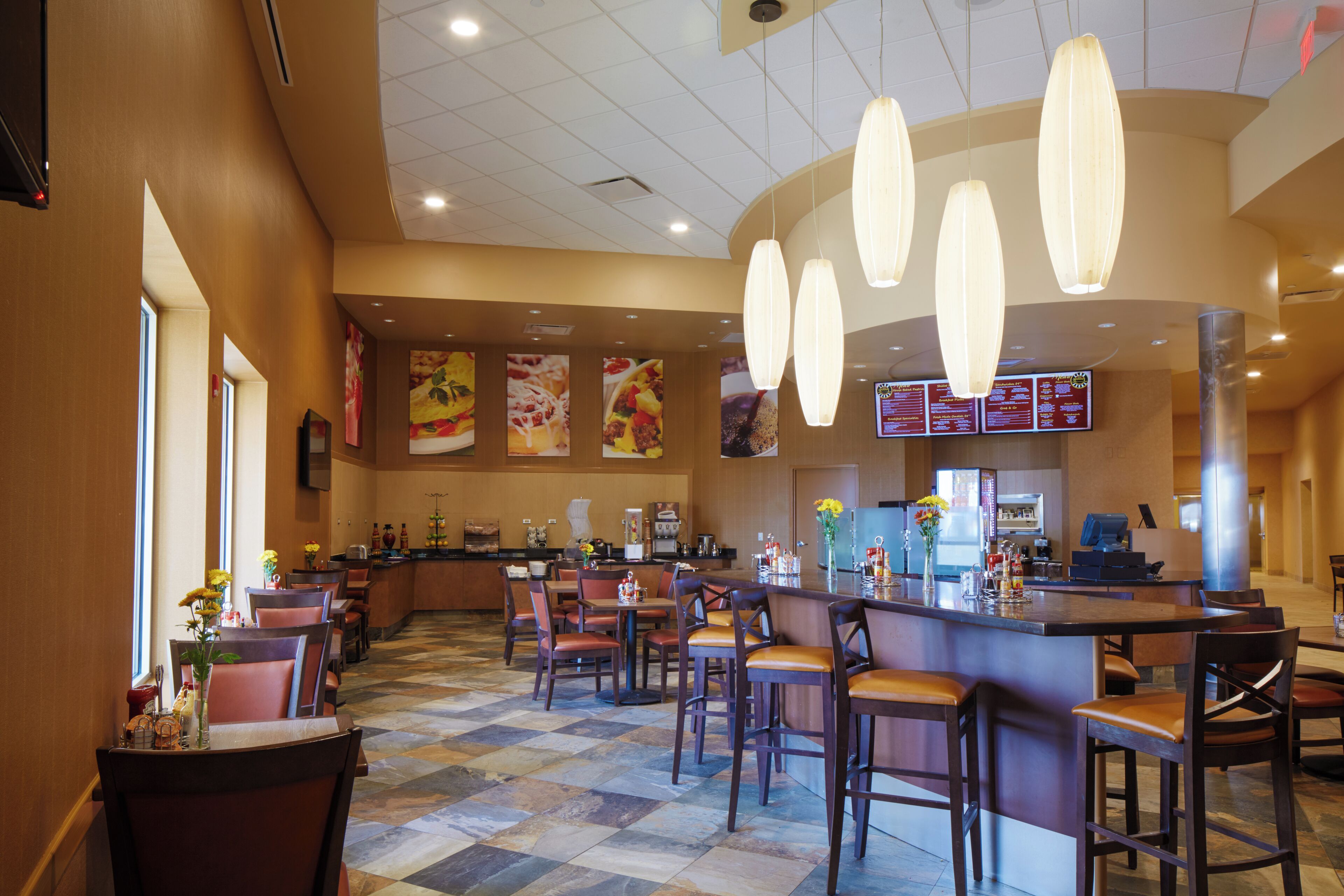 Tägliches inbegriffenes kontinentales Frühstück