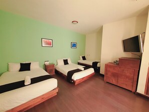In-room safe, desk, iron/ironing board, free WiFi - Jardines de Luz (San Cristóbal de las Casas)