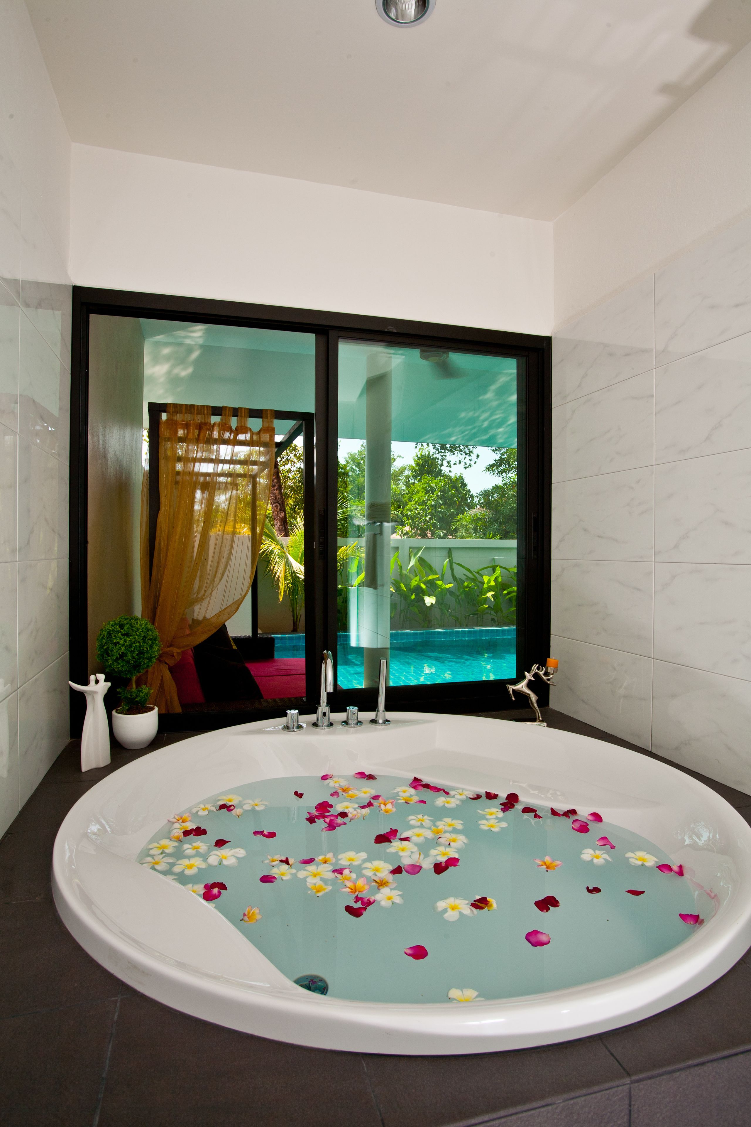 One Bedroom Pool Villa | Bathroom | Separate tub and shower, free toiletries, hair dryer, bathrobes