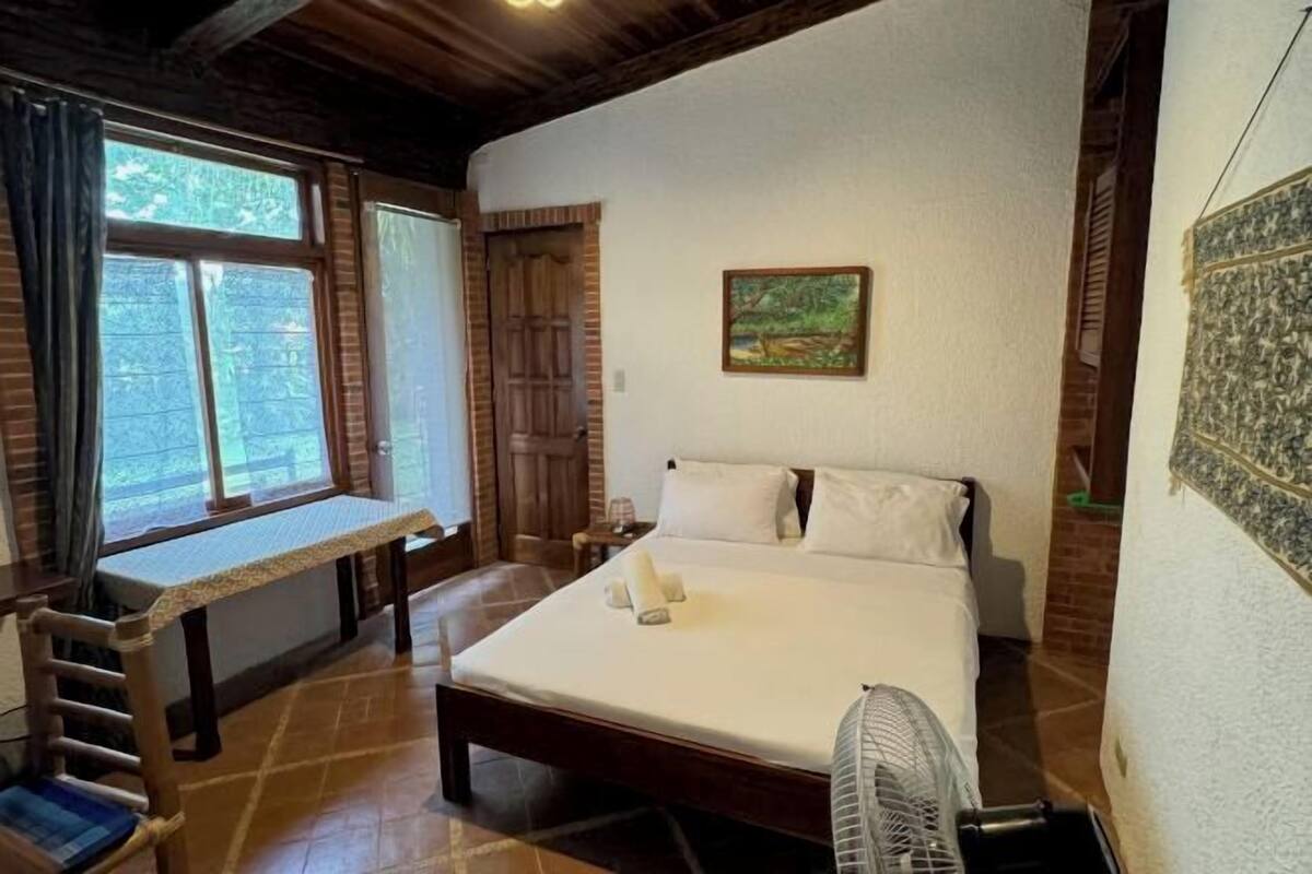 In-room safe, laptop workspace, rollaway beds (surcharge), WiFi (free)